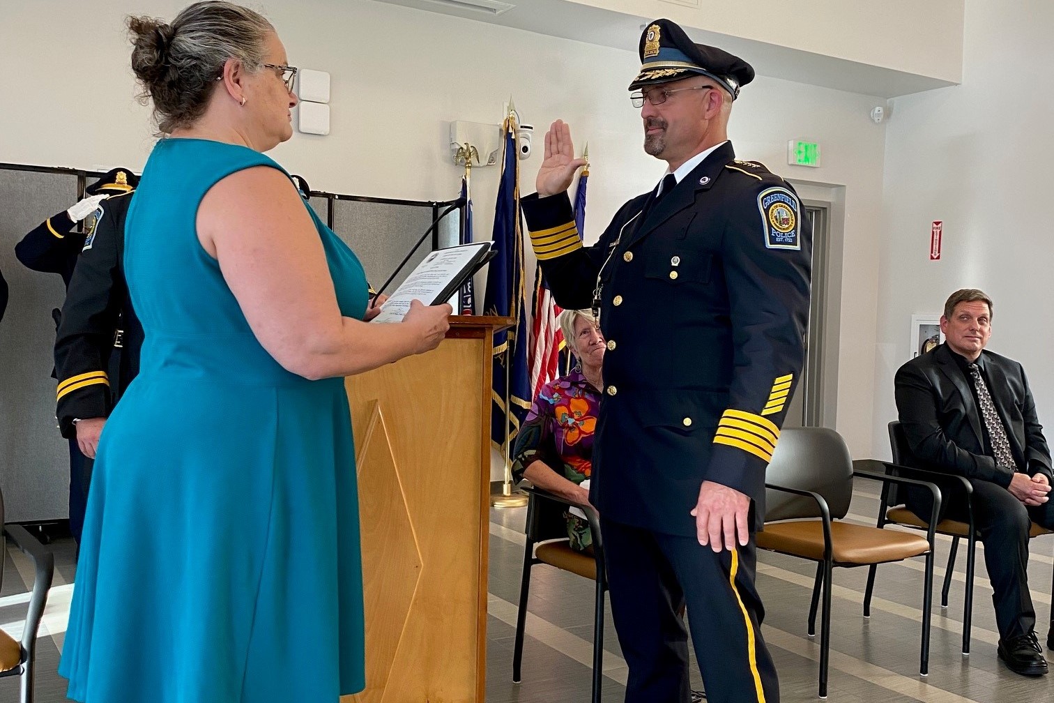 Greenfield Police Chief Dodge sworn in at pinning ceremony - Franklin ...